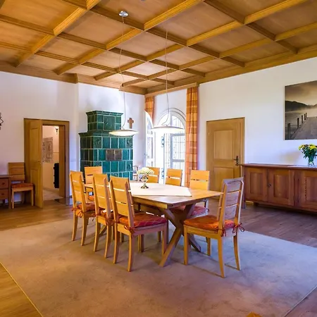 Grosse In Oberschoenau Mit Garten *